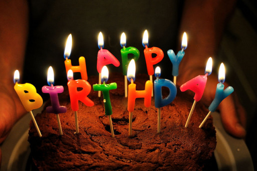 happy-birthday-515x342.jpg.78cbf04b0862bd59f5217f670fed5046.jpg